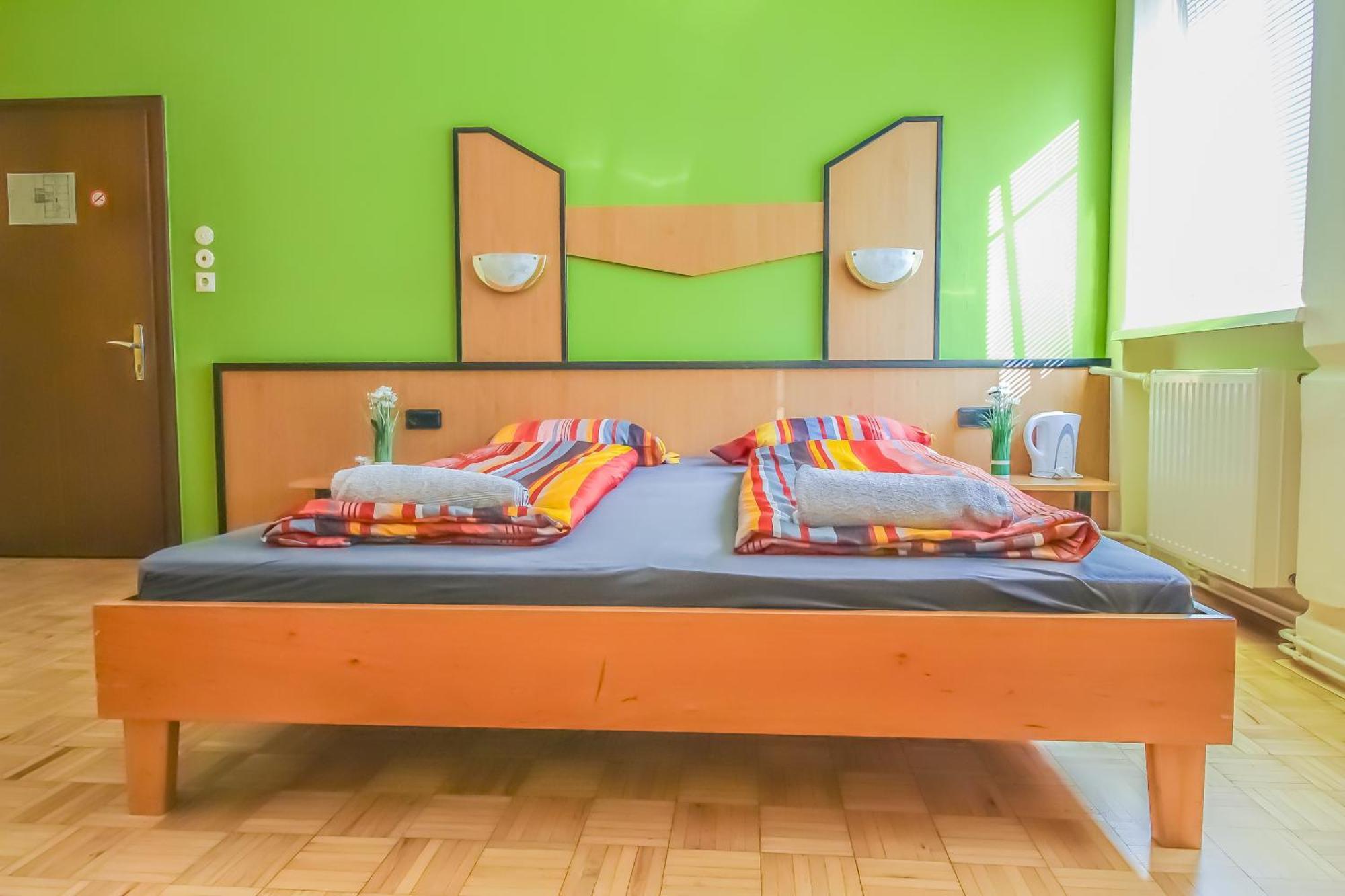 Cozy Rooms - U3 Hutteldorferstrasse Viyana Dış mekan fotoğraf