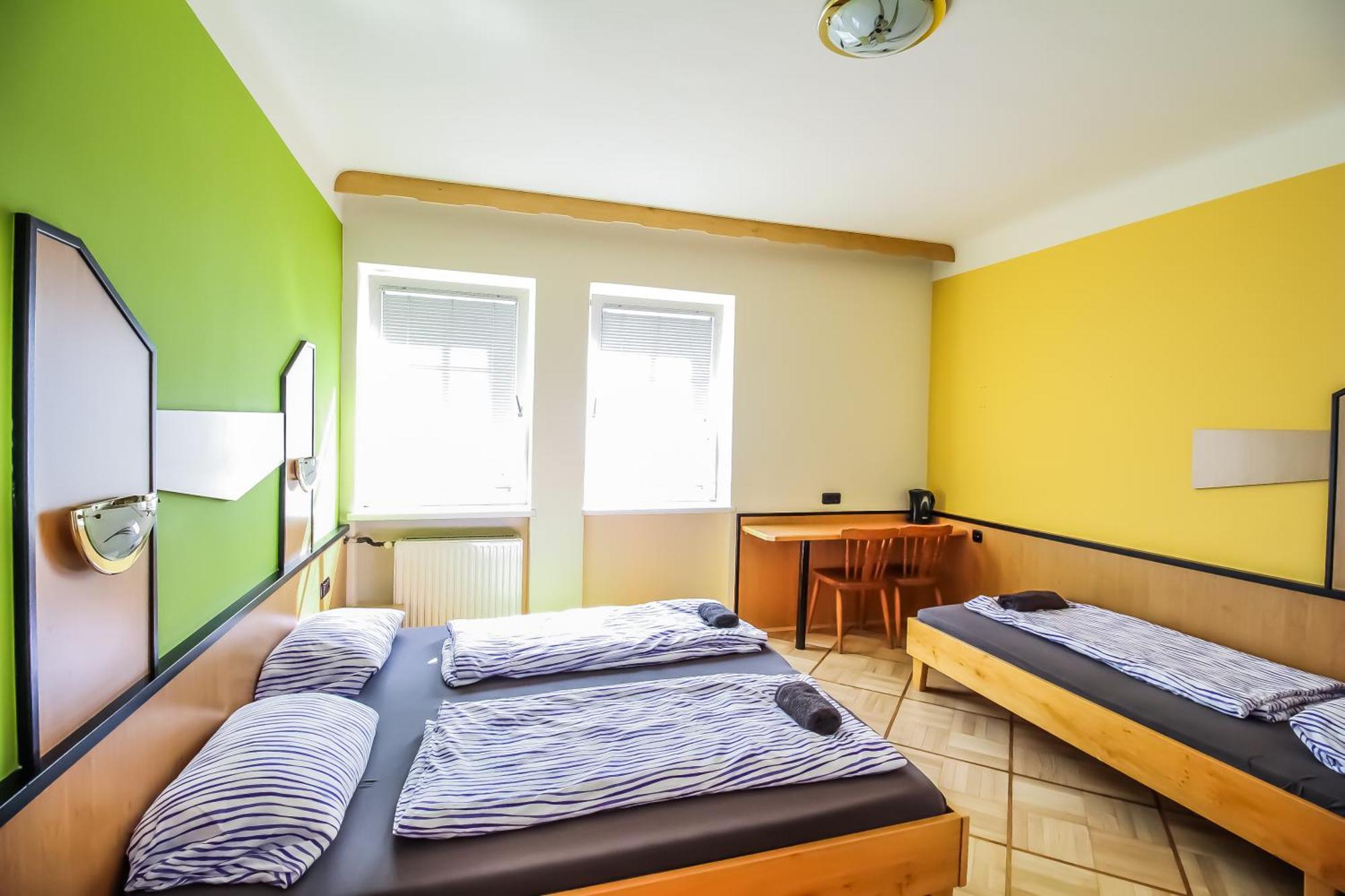 Cozy Rooms - U3 Hutteldorferstrasse Viyana Dış mekan fotoğraf