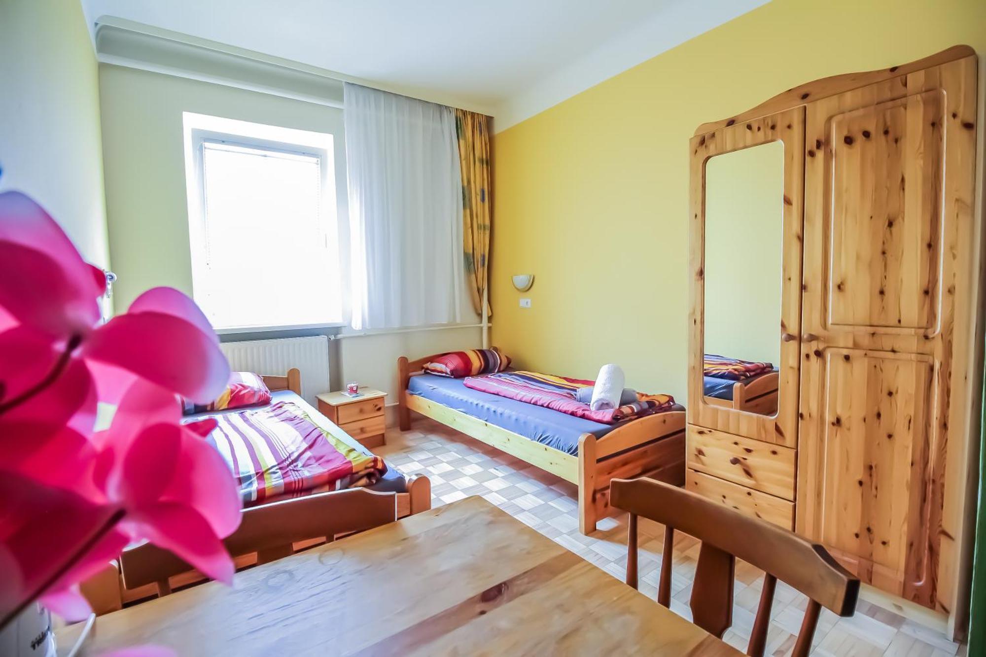 Cozy Rooms - U3 Hutteldorferstrasse Viyana Dış mekan fotoğraf