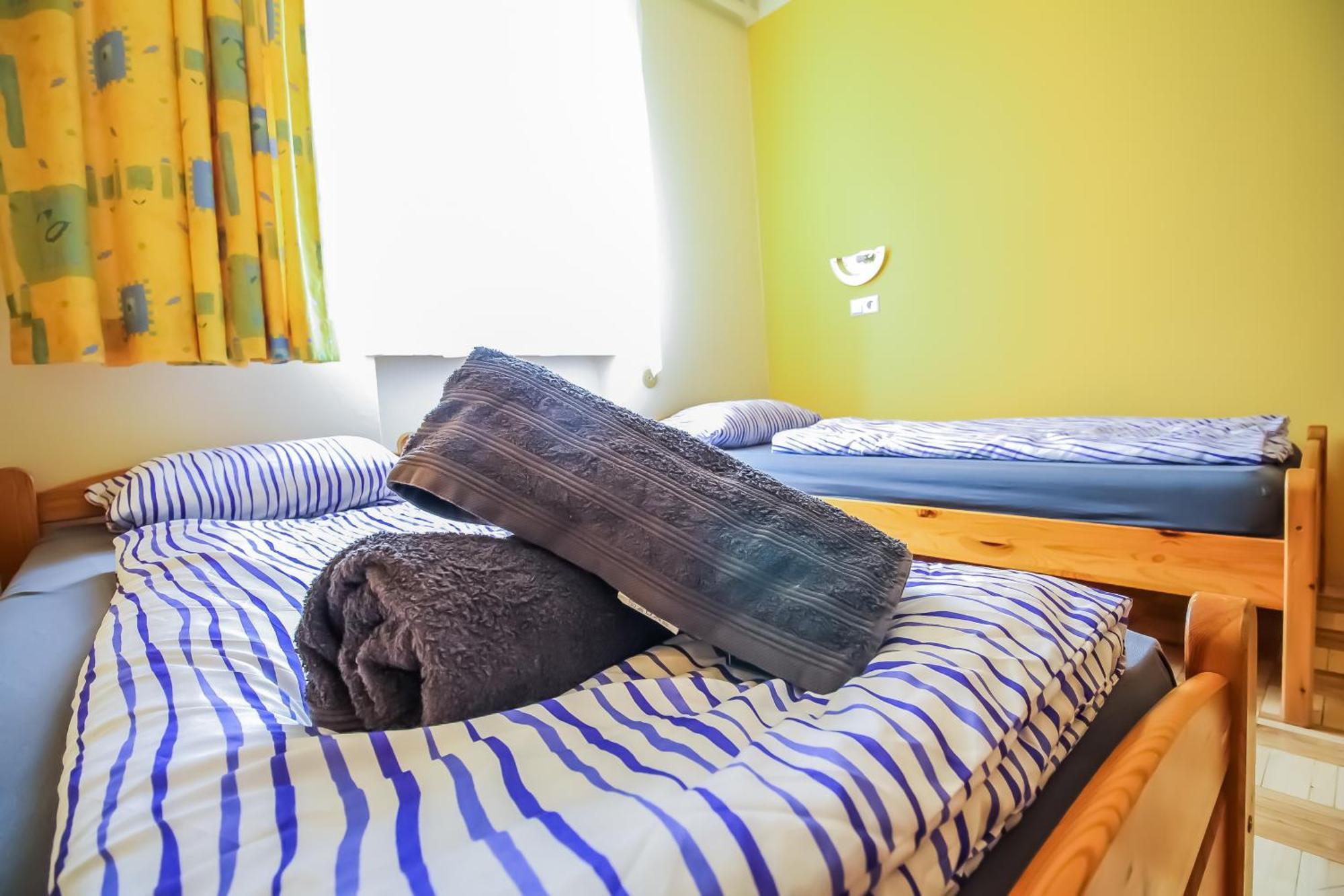 Cozy Rooms - U3 Hutteldorferstrasse Viyana Dış mekan fotoğraf