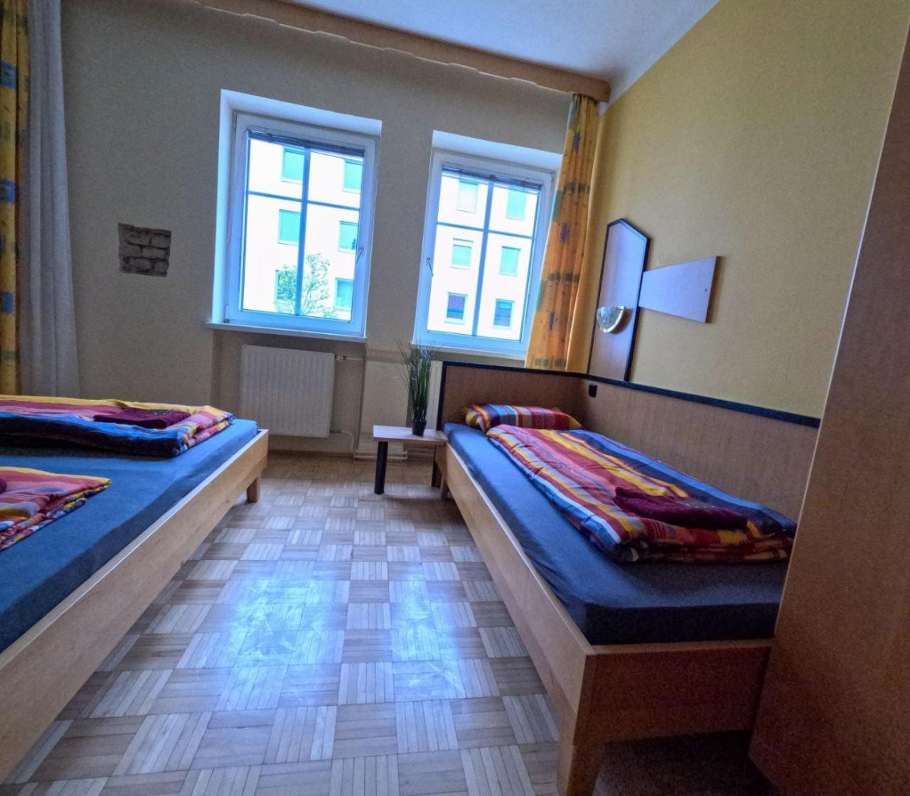 Cozy Rooms - U3 Hutteldorferstrasse Viyana Dış mekan fotoğraf
