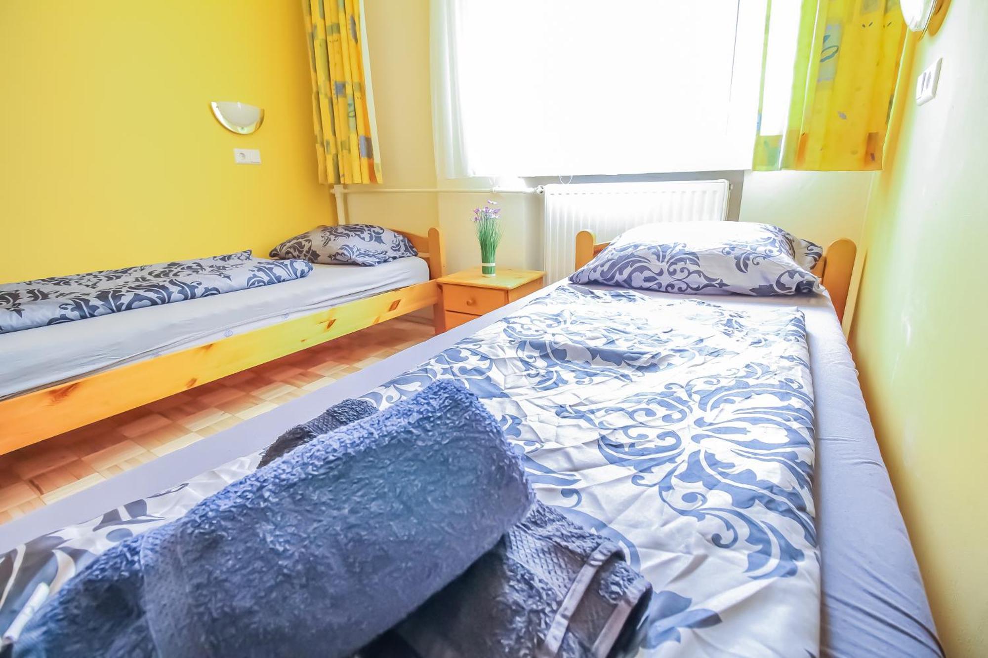 Cozy Rooms - U3 Hutteldorferstrasse Viyana Dış mekan fotoğraf