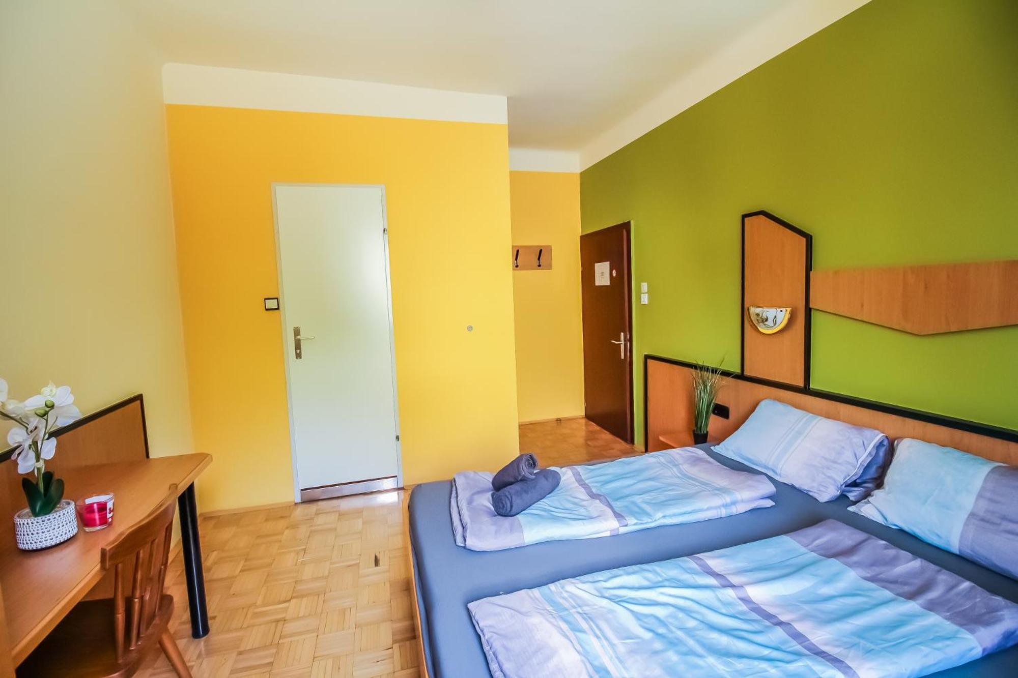 Cozy Rooms - U3 Hutteldorferstrasse Viyana Dış mekan fotoğraf