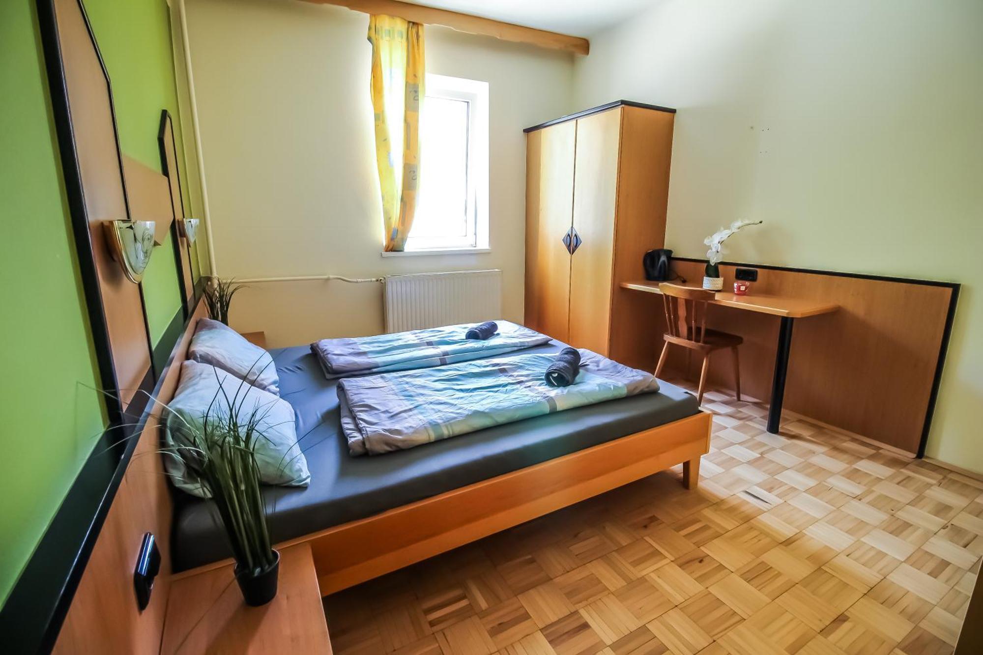 Cozy Rooms - U3 Hutteldorferstrasse Viyana Dış mekan fotoğraf