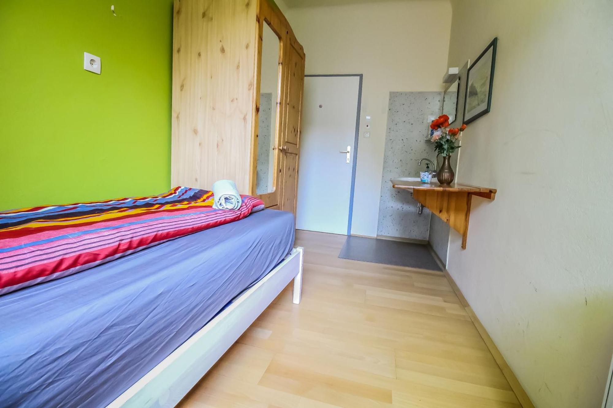 Cozy Rooms - U3 Hutteldorferstrasse Viyana Dış mekan fotoğraf