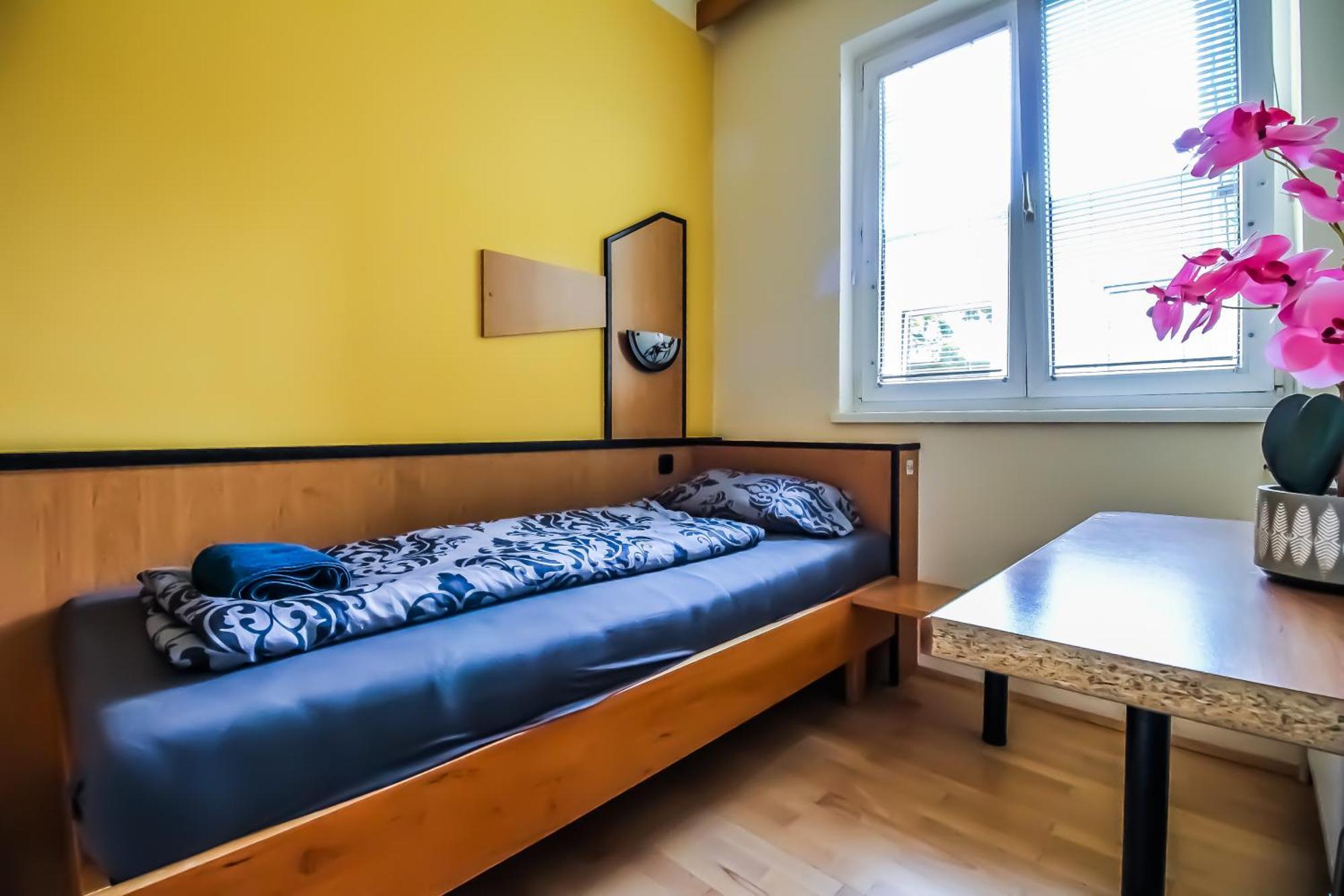 Cozy Rooms - U3 Hutteldorferstrasse Viyana Dış mekan fotoğraf